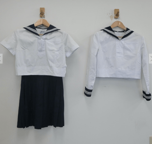 東京女学館の夏服と冬服